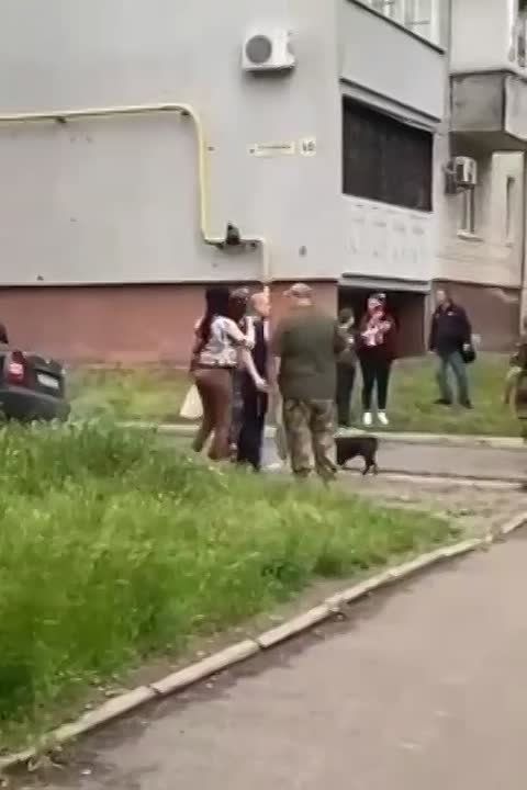      .         ,    @btr80