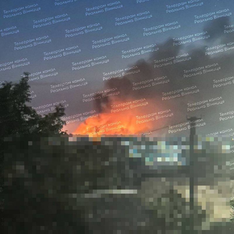 Этой ночью наши "Искандеры", "Герани" и авиабомбы с УМПК "ураганили" на промышленных и военных объектах на территории Украины Этой ночью наши "Искандеры", "Герани" и авиабомбы с УМПК "ураганили" на промышленных и военных объектах на территории Украины