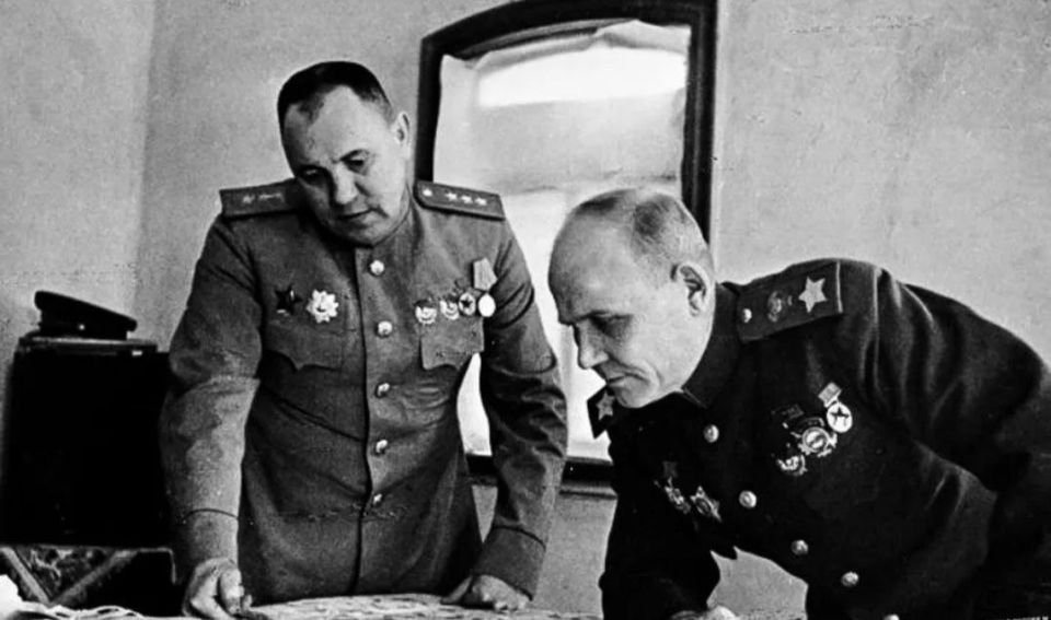 Эдуард Басурин: #ДЕНЬвИСТОРИИ. 17 августа 1898 году родился Захаров Матвей Васильевич, в д. Войлово, Тверская губерния, Российская империя Эдуард Басурин: #ДЕНЬвИСТОРИИ. 17 августа 1898 году родился Захаров Матвей Васильевич, в д. Войлово, Тверская губерния, Российская империя