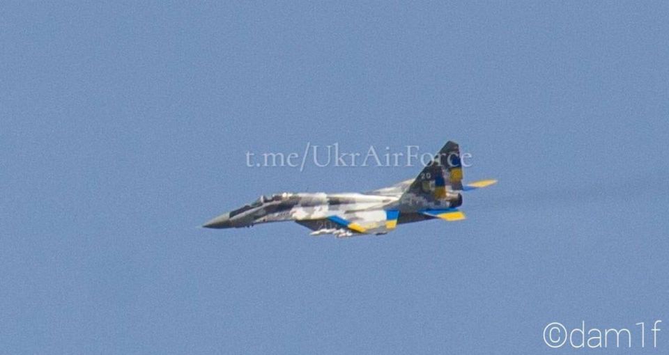 23  2025 .  02 . 54 .,     c    .,  -29 (  2960729010,   20,  6  1990 .)   -33...