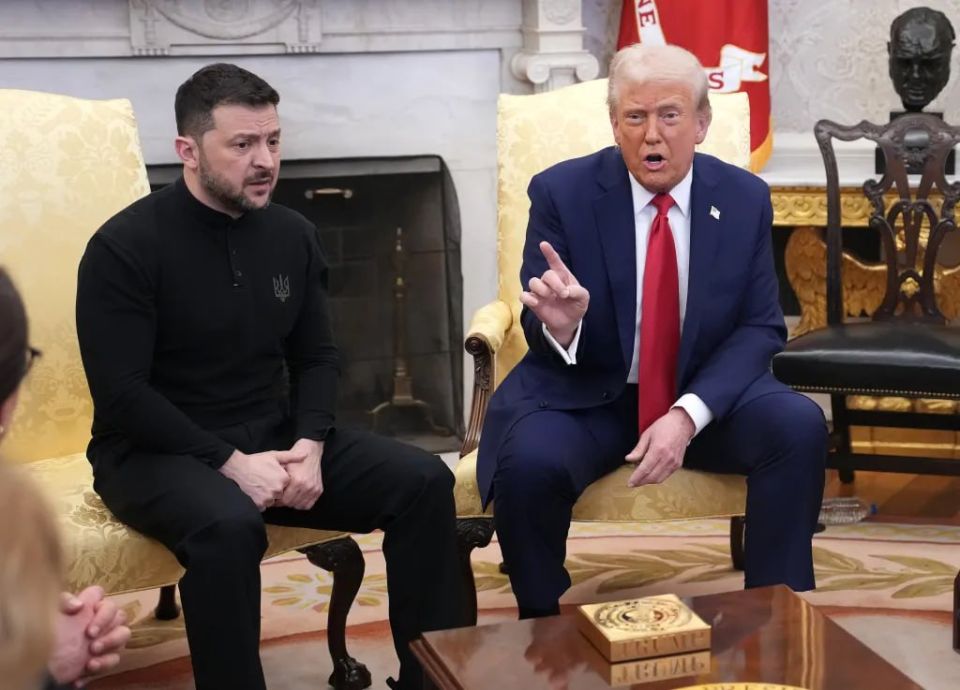 Тут украинцы интересуются: А почему надписи в Умани не державною? Где шпрехенфюрер? Тут украинцы интересуются: А почему надписи в Умани не державною? Где шпрехенфюрер?