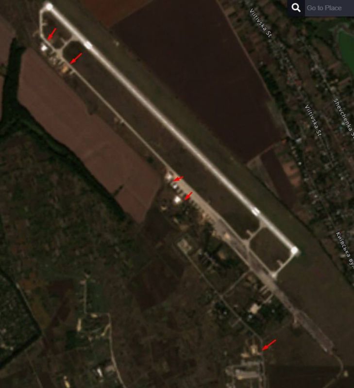 И ещё ангары для авиации всу в Ивано-Франковске(1-2 снимки) и Умани(3-4 снимки) И ещё ангары для авиации всу в Ивано-Франковске(1-2 снимки) и Умани(3-4 снимки)