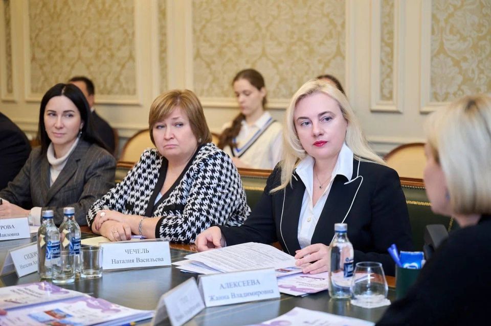 Ольга Любимова: Провели рабочую встречу с Губернатором Ненецкого автономного округа Ириной Гехт Ольга Любимова: Провели рабочую встречу с Губернатором Ненецкого автономного округа Ириной Гехт