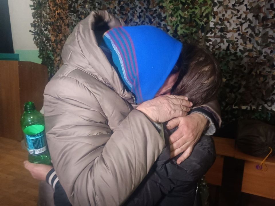 После реализации операции "Поток" и освобождения Суджи, генерал - лейтенант, герой России, Апти Аронович Алаудинов дал приказ группе Аида СпН "Ахмат" МО РФ вывести мирных людей из Суджи и ее окрестностей После реализации операции "Поток" и освобождения Суджи, генерал - лейтенант, герой России, Апти Аронович Алаудинов дал приказ группе Аида СпН "Ахмат" МО РФ вывести мирных людей из Суджи и ее окрестностей